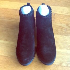 Dirty Laundry Split suede black booties-Brand New